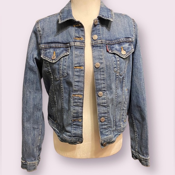 Levi's Jackets & Coats Levis Classic Denim Jacket Poshmark